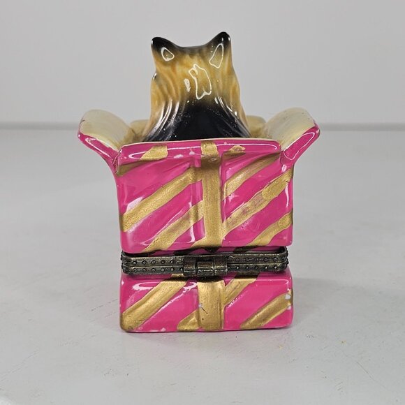 Vintage Yorkshire Terrier In Gift Trinket Box Ceramic With Bone Trinket Yorkie - Picture 4 of 10